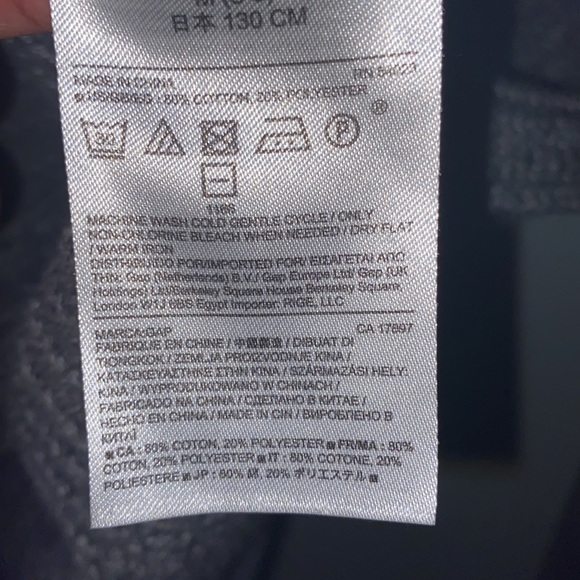 Gently used dark grey boys sweater cardigan/ size M - Picture 5 of 5